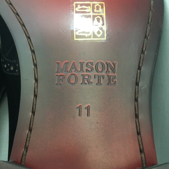 DRESS-UP SHOES FOR MEN. - Picture 6 of 7